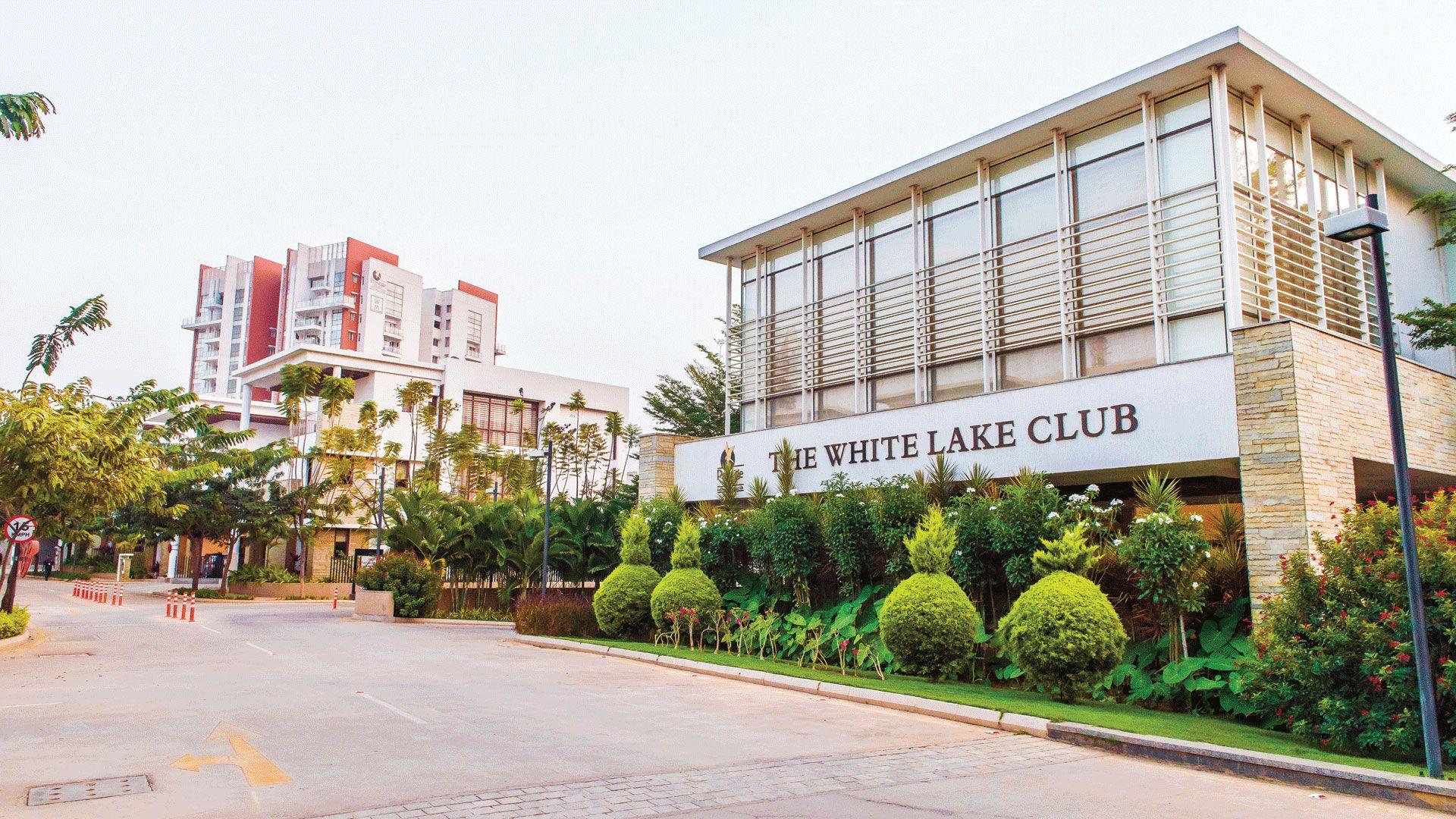 Prestige White Meadows 3